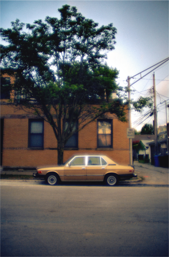 Main image Gold Car